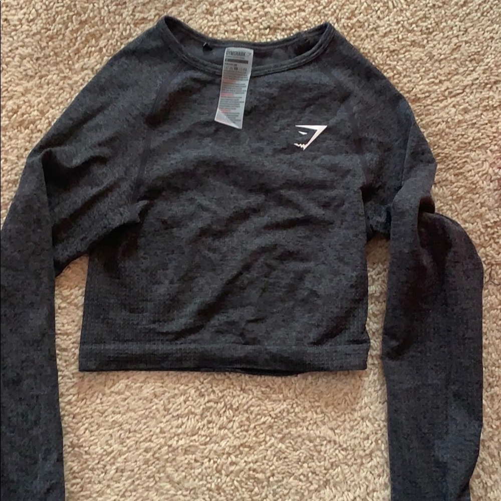 Gym shark long sleeve crop top
